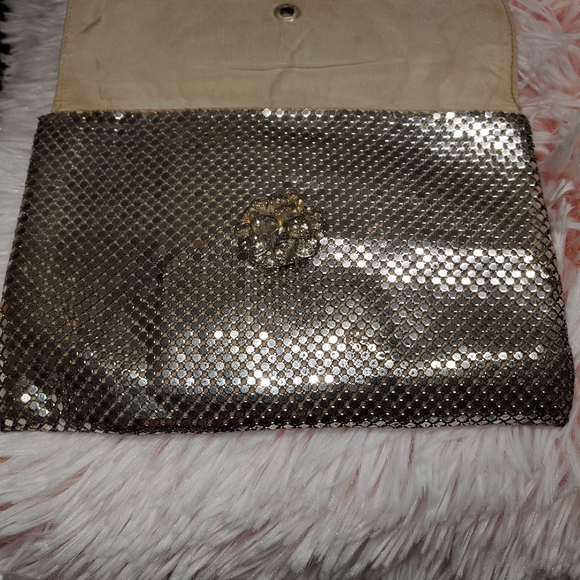 Whiting Davis Antique Clutch - Picture 3 of 3